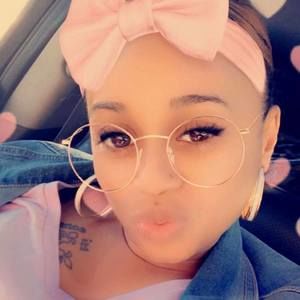 Meet your Posher, Janelle